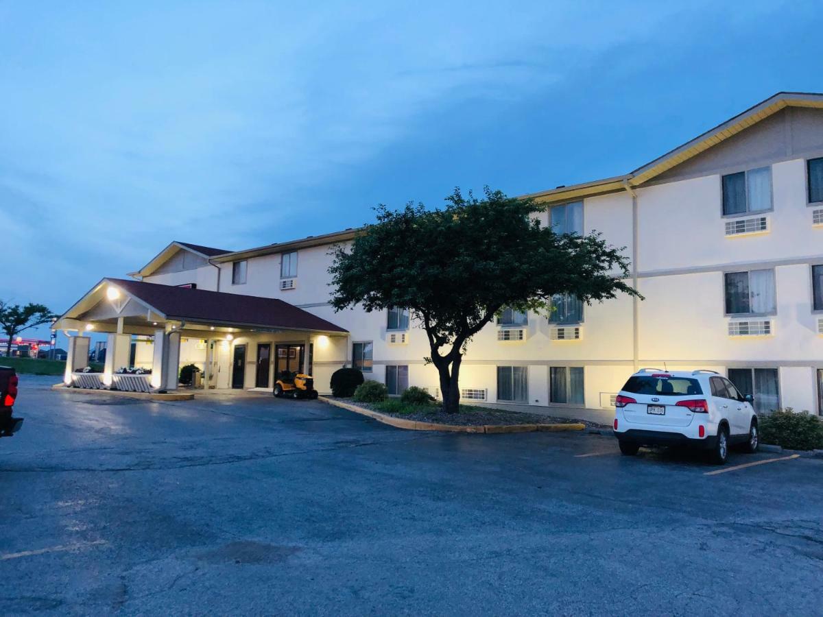 The Inn&Suites Sw Omaha Eksteriør bilde