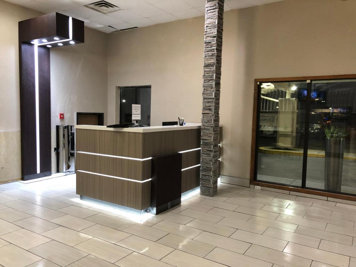 The Inn&Suites Sw Omaha Eksteriør bilde
